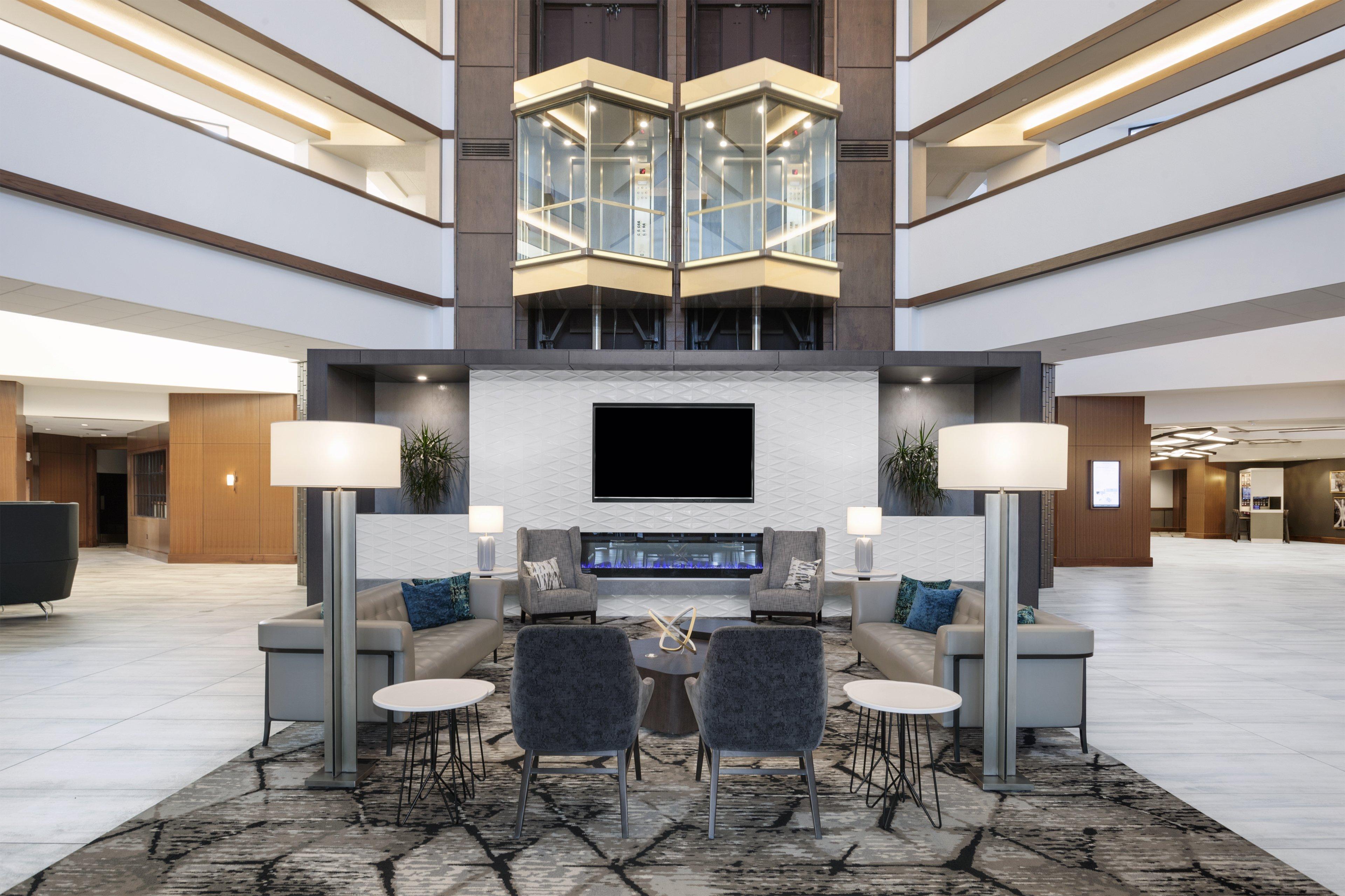 Crowne Plaza Lansing By Ihg Hotel Ngoại thất bức ảnh