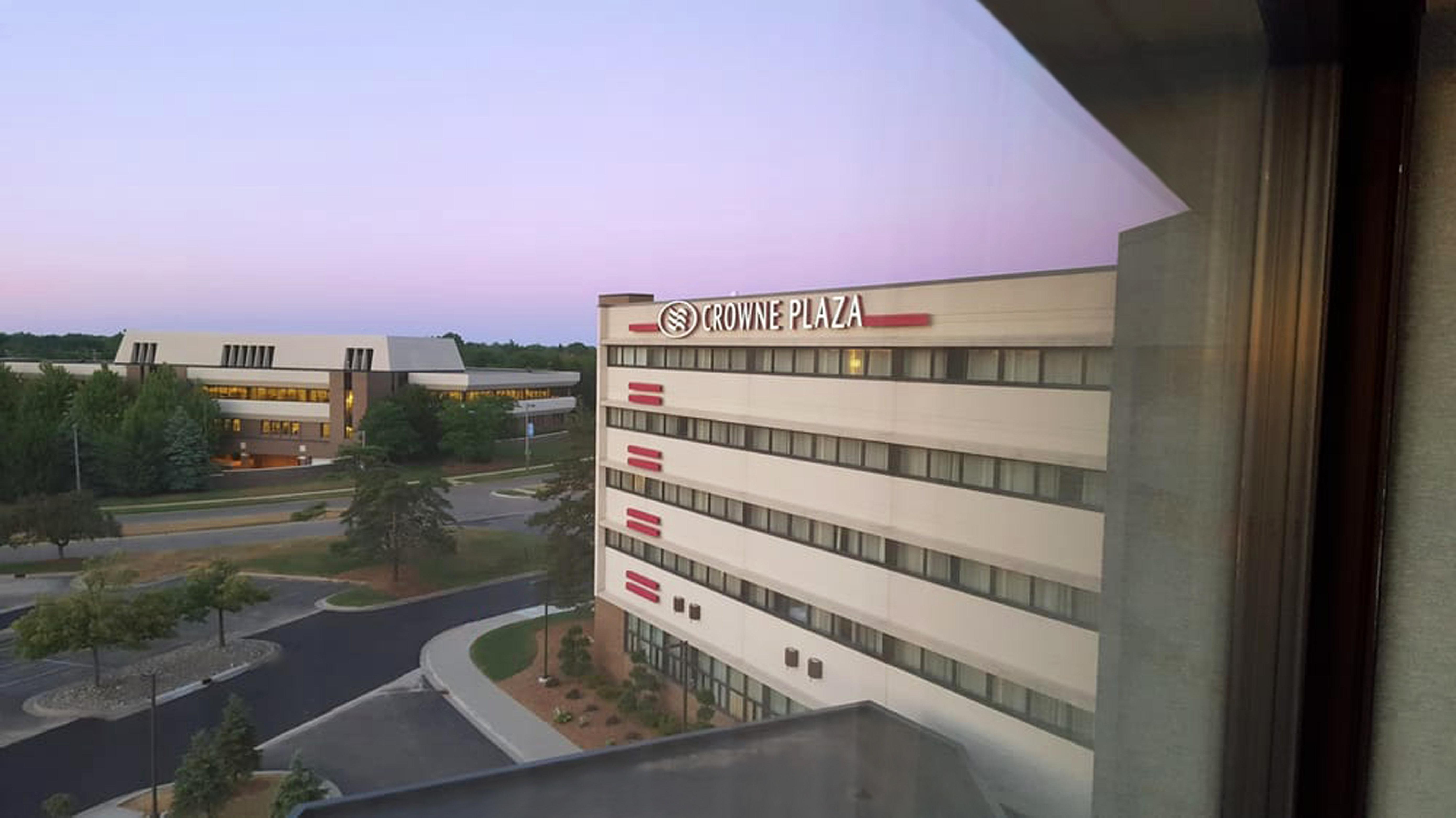 Crowne Plaza Lansing By Ihg Hotel Ngoại thất bức ảnh