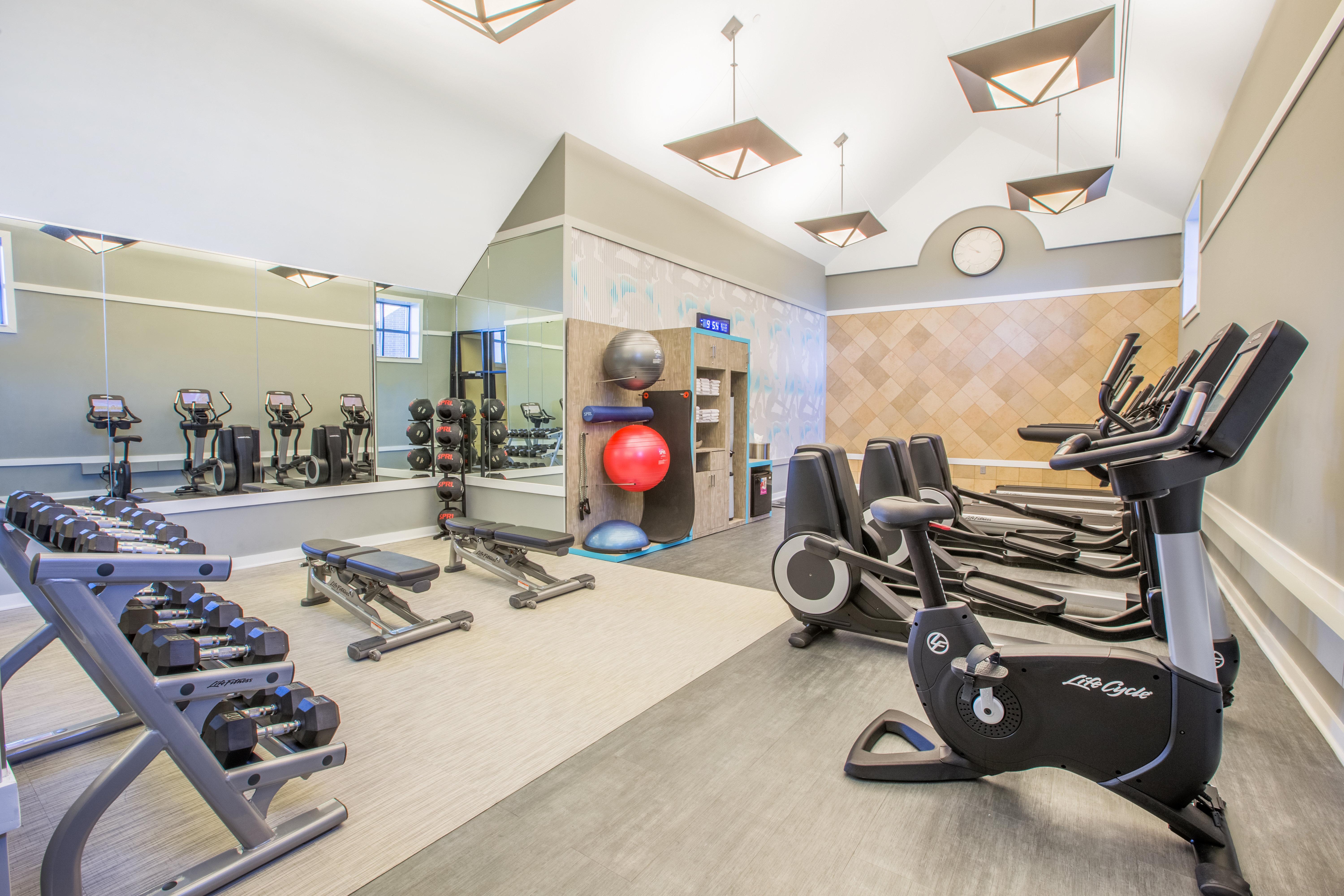 Crowne Plaza Lansing By Ihg Hotel Ngoại thất bức ảnh
