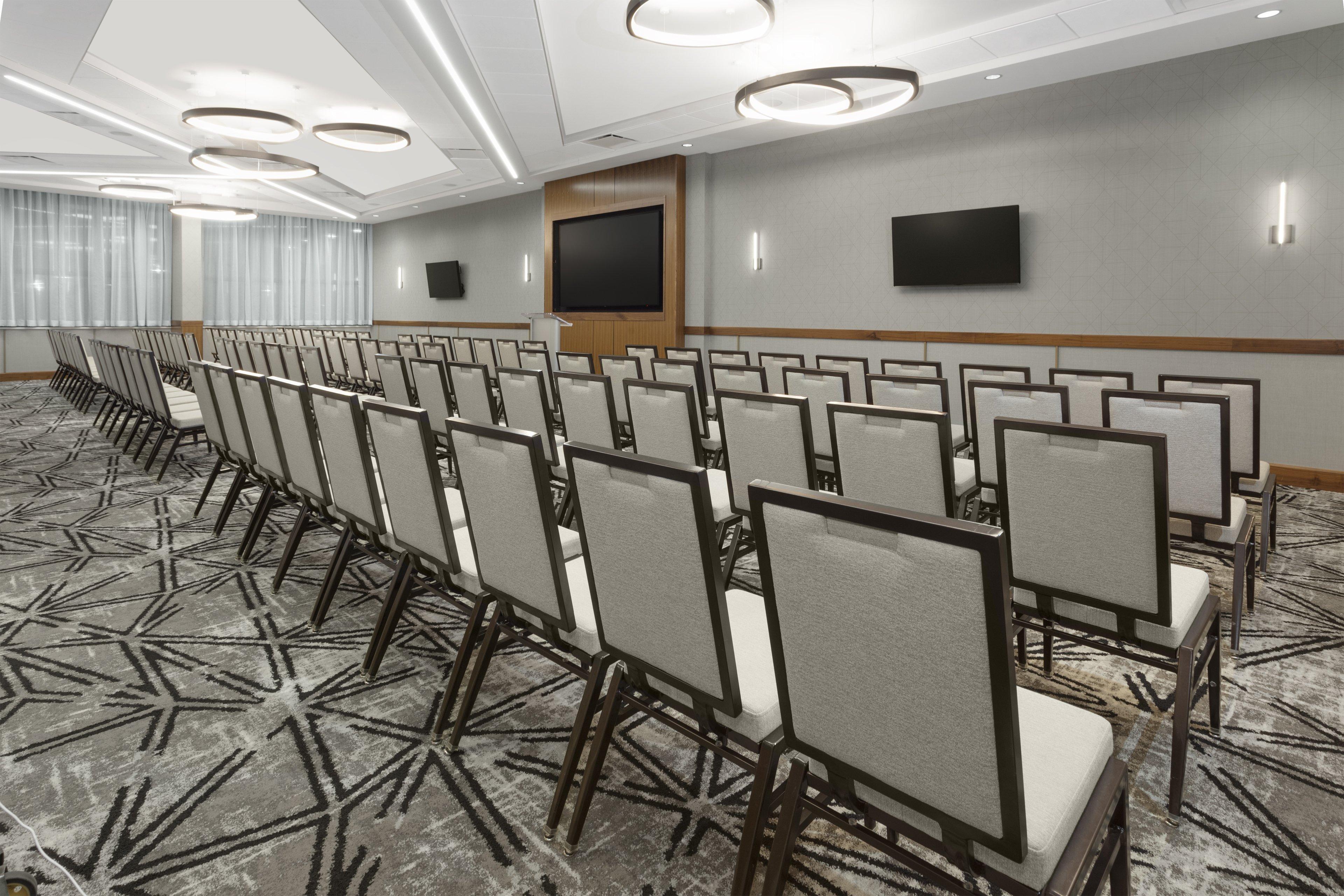 Crowne Plaza Lansing By Ihg Hotel Ngoại thất bức ảnh