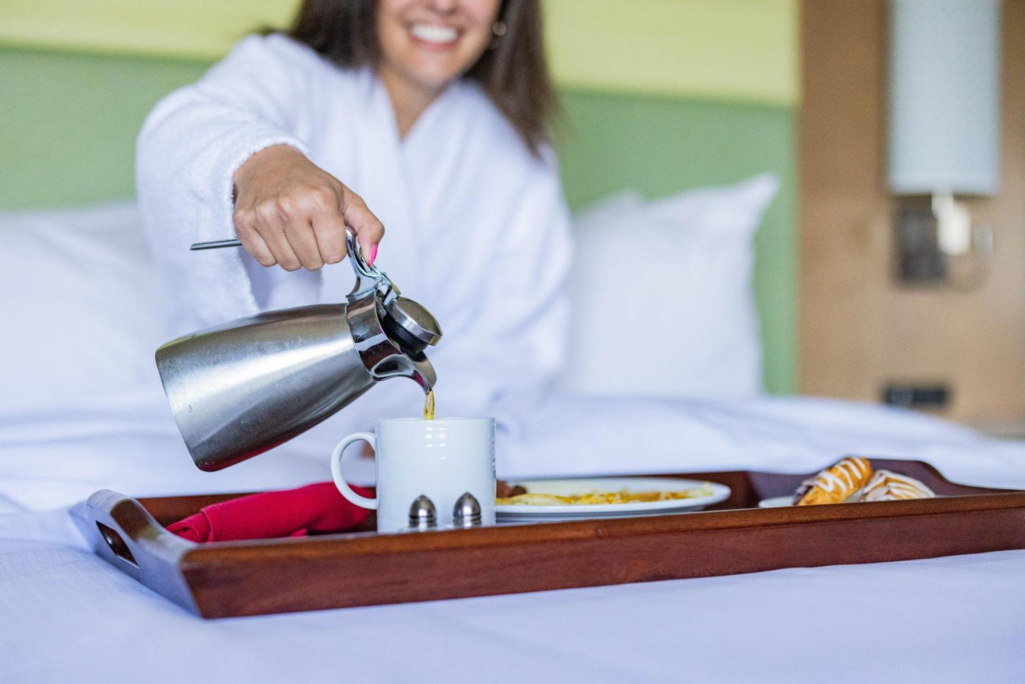 Crowne Plaza Lansing By Ihg Hotel Ngoại thất bức ảnh